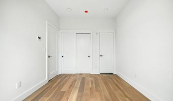 38 Hichborn 203, Boston, MA 02135