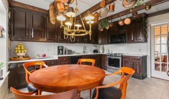 2730 W CHEW St, Allentown, PA 18104