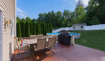 20 Clubhouse Ct, Stillwater, NY 12866