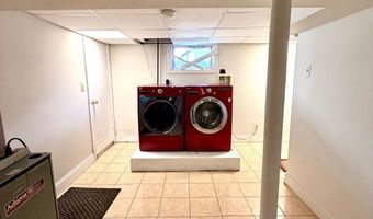 33 Livingston Ave, Avenel, NJ 07001