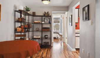 706 S ARLINGTON MILL Dr 18302, Arlington, VA 22204