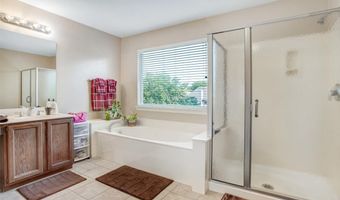 420 April Oaks Ct, Ballwin, MO 63021