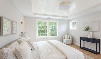 84 Coggeshall Ave, Newport, RI 02840