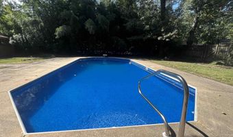 1522 Chris Dr, Benton, AR 72015