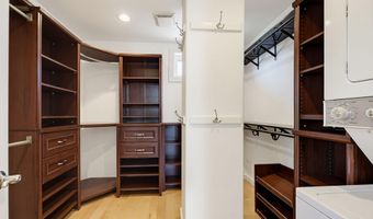 524 Drager St, Ashland, OR 97520