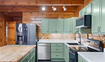 1671 Burns Ct, Austin, IN 47102