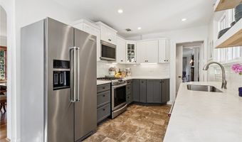 227 Overwood Rd, Akron, OH 44313