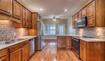 18525 Connie Sue Ct, Abingdon, VA 24211