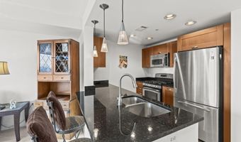 2451 MIDTOWN Ave 1413, Alexandria, VA 22303