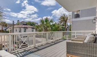 1766 BEACH Ave, Atlantic Beach, FL 32233