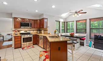 14708 BISQUE St, Accokeek, MD 20607