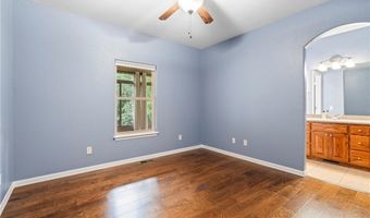 17 Foster Ln, Bella Vista, AR 72715