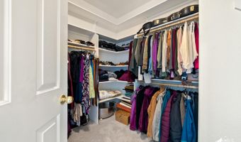 10100 Zermatt Cir, Anchorage, AK 99507