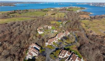 15 Hammersmith Rd 31A, Newport, RI 02840