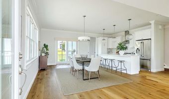 20 Kettle Point Ave, East Providence, RI 02914