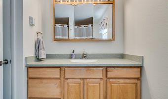 4825 E 12TH St, Cheyenne, WY 82001