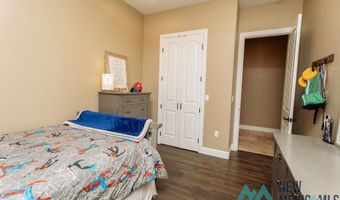 1709 W Riverside Dr, Carlsbad, NM 88220