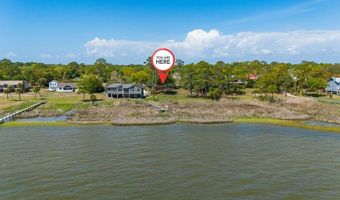 26 17th St, Apalachicola, FL 32320