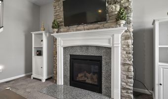 43 Burroughs Dr, Ashville, OH 43103