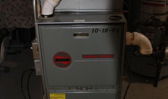 905 Pine St, Atlantic, IA 50022