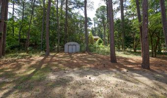 901 Glendale Dr, Aberdeen, NC 28315