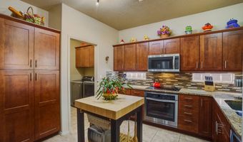 5423 HUMMINGBIRD Ln NW, Albuquerque, NM 87120