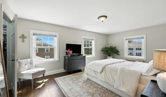 21 Don Ave, East Providence, RI 02916