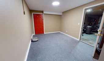 5 Lakeview Dr, Barboursville, WV 25504