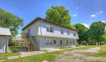 238 E 21st St, Baxter Springs, KS 66713
