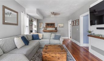 280 Woodbine St, Cranston, RI 02910