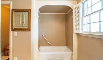 601 N Pickett St, Autaugaville, AL 36003