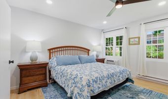 3454 MARTHA CUSTIS Dr, Alexandria, VA 22302