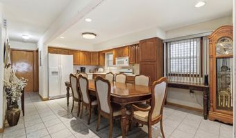 106 EVERGREEN St, Bayonne, NJ 07002