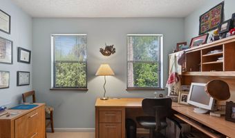 186 PINE St, Atlantic Beach, FL 32233