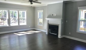 400 Legacy Lakes Way, Aberdeen, NC 28315