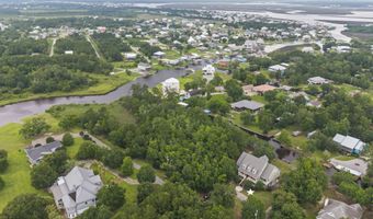 10051 Cain Rd, Bay St. Louis, MS 39520