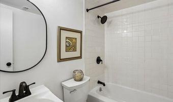 5222 POOKS HILL Rd #E-31, Bethesda, MD 20814