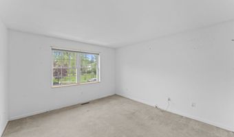 56 Pembroke Rd APT 11, Danbury, CT 06811