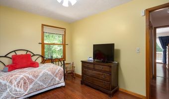 9057 Vergennes St SE, Ada, MI 49301