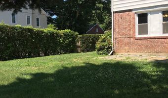 8 High Ridge Dr, Bridgeport, CT 06606