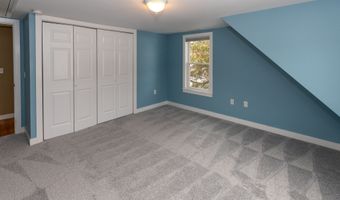 135 Middlesex Ave, Chester, CT 06412