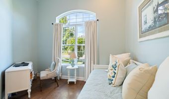 10 Chapel Hill Ct, Barnegat, NJ 08005