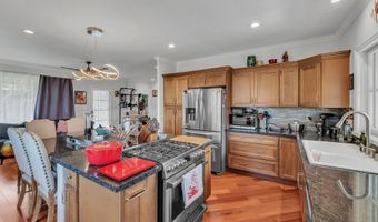 118 KAWAILANI St, Hilo, HI 96720