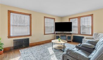 89 Sand Hill Cove Rd, Narragansett, RI 02882