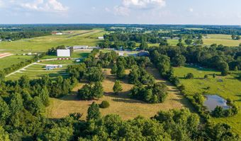 60 E Church St, Aurora, MO 65605