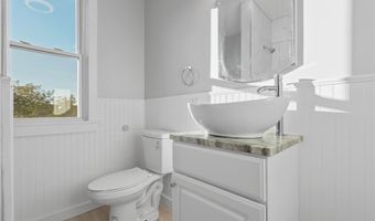 1019 Pine St, Ambridge, PA 15003