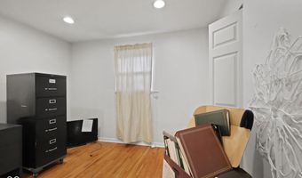 9 Kiefer Ct, Beech Grove, IN 46107
