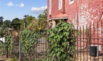 115 S Main St, Adairsville, GA 30103