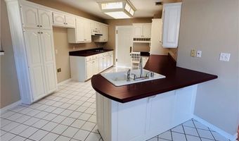 1223 Springhills Dr, Alma, AR 72921
