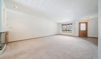 2232 N CLOUDVIEW Dr, Appleton, WI 54914